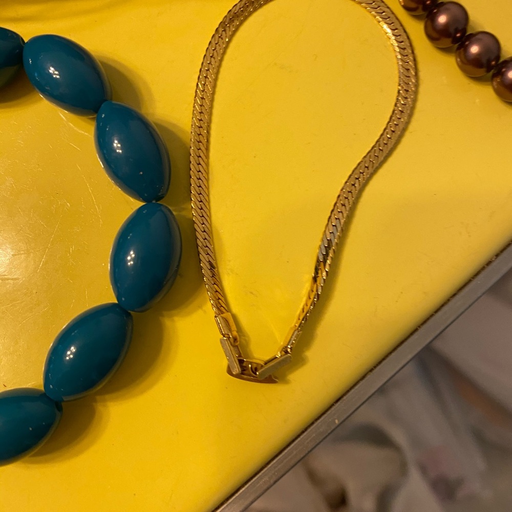 Ten bracelets including thin bangle set. - Picture 7 of 11